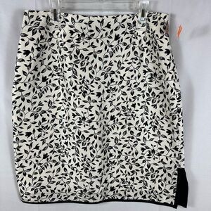 Grace Elements 100% Silk Cream
& Black Floral Lined Pencil Skirt Side Slit 6 NWT